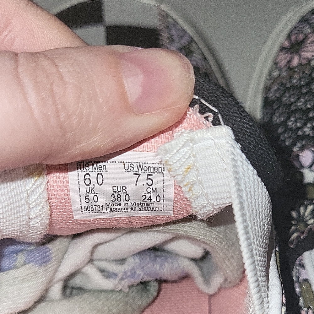 Vans Black and Pink Slip-On Sneakers with Patchwork Design - Picture 5 of 5